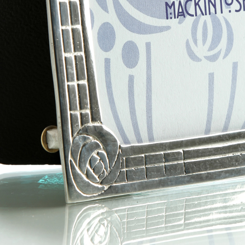 IMG_0526-d_x C.R. MacKintosh Bilderrahmen aus Schottland Polierter Zinn - 13x18 cm