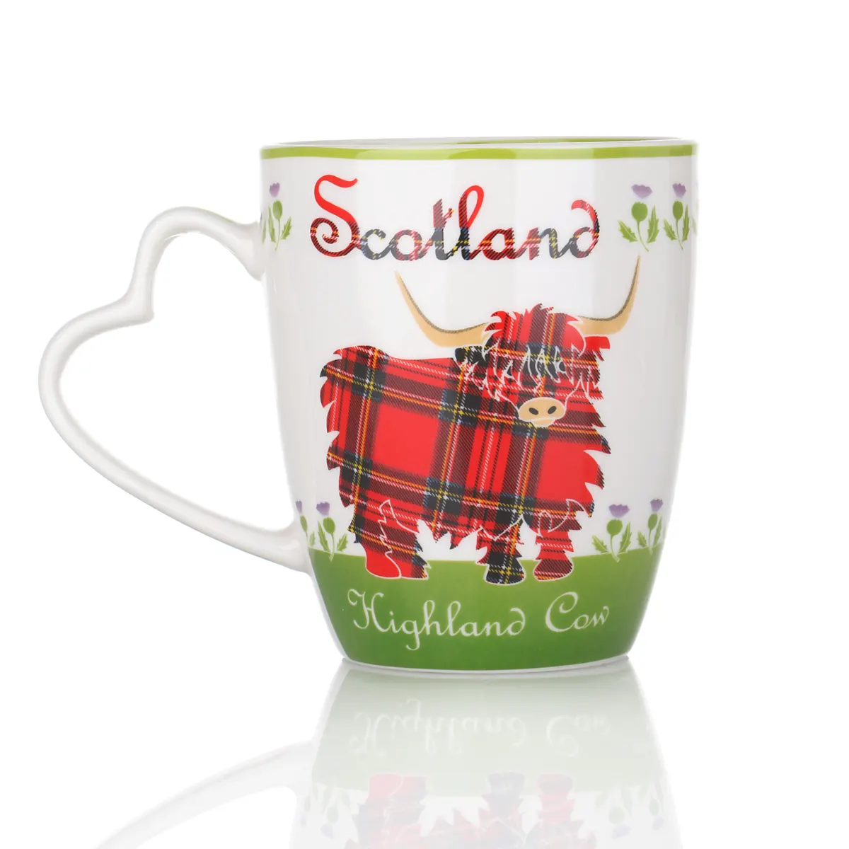 Highland Cow Mug – Keramikbecher mit schottischem Hochlandrind und Tartan-Motiv Highland Cow Mug – Keramikbecher mit schottischem Hochlandrind und Tartan-Motiv