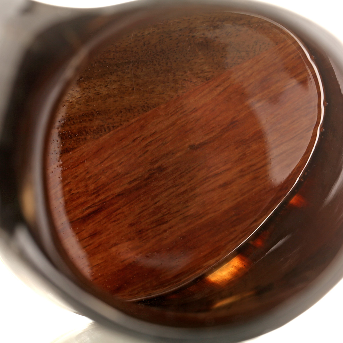 Wikinger Hornbecher mit Henkel & Holzboden - 0,3 - 0,4 Liter  - Rinderhorn poliert Wikinger Hornbecher mit Henkel & Holzboden - 0,3 - 0,4 Liter  - Rinderhorn poliert