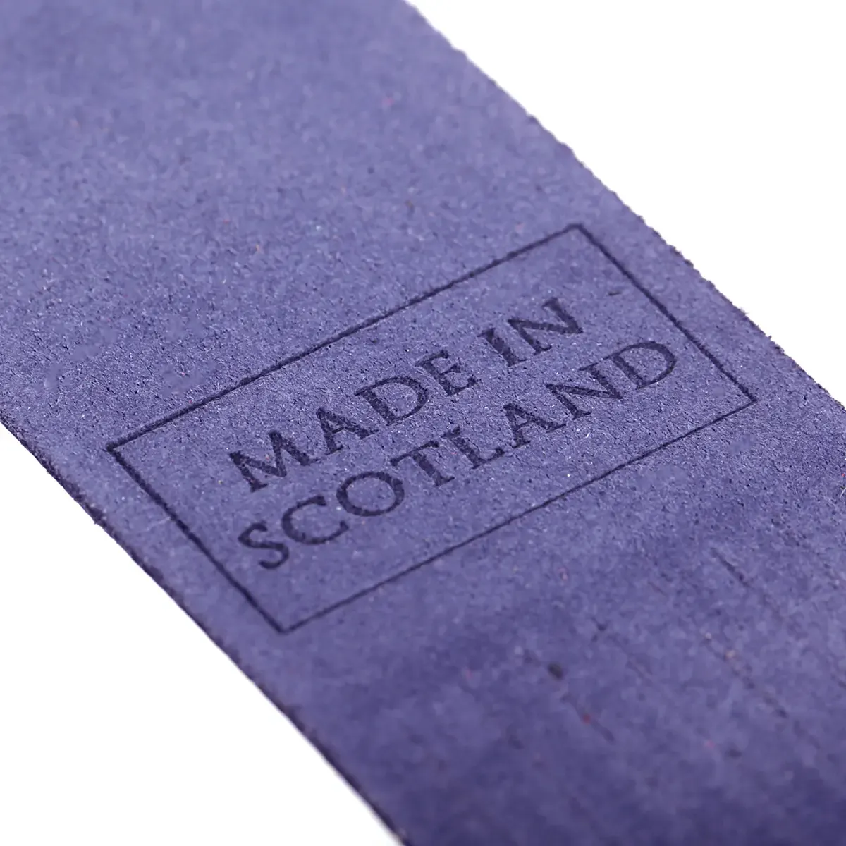 Inverness - Lesezeichen aus Leder in Lila - Made in Scotland