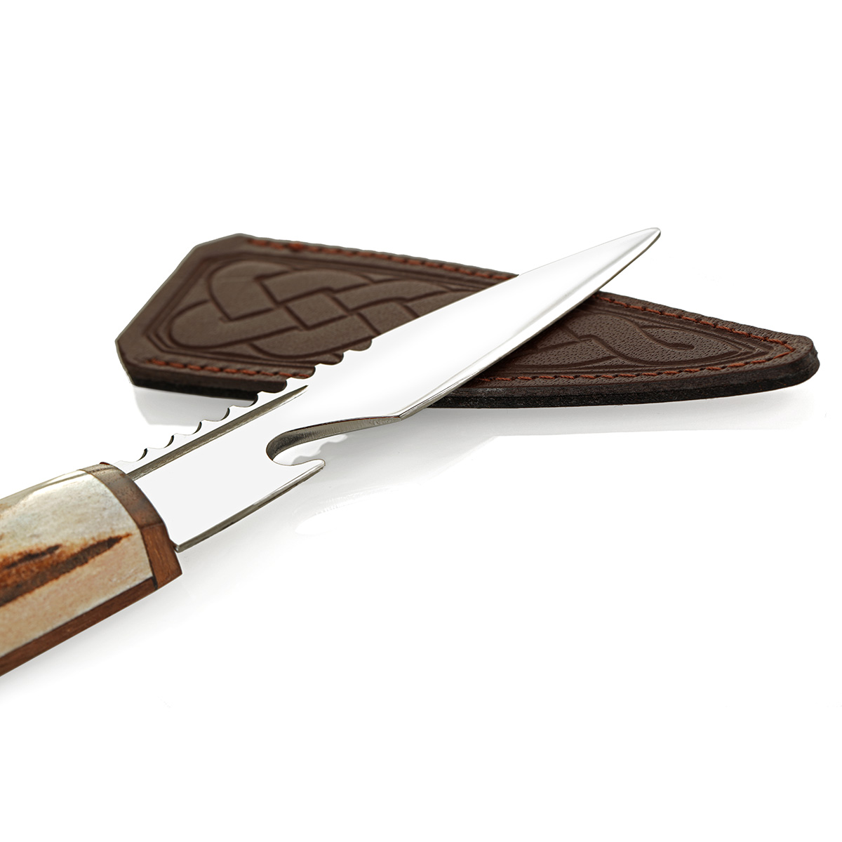 sgian-dubh-flaschenoeffner-003 Highland Stag Sgian Brew - Flaschenöffner Sgian Dubh - Hirschhorn & Walnussholz