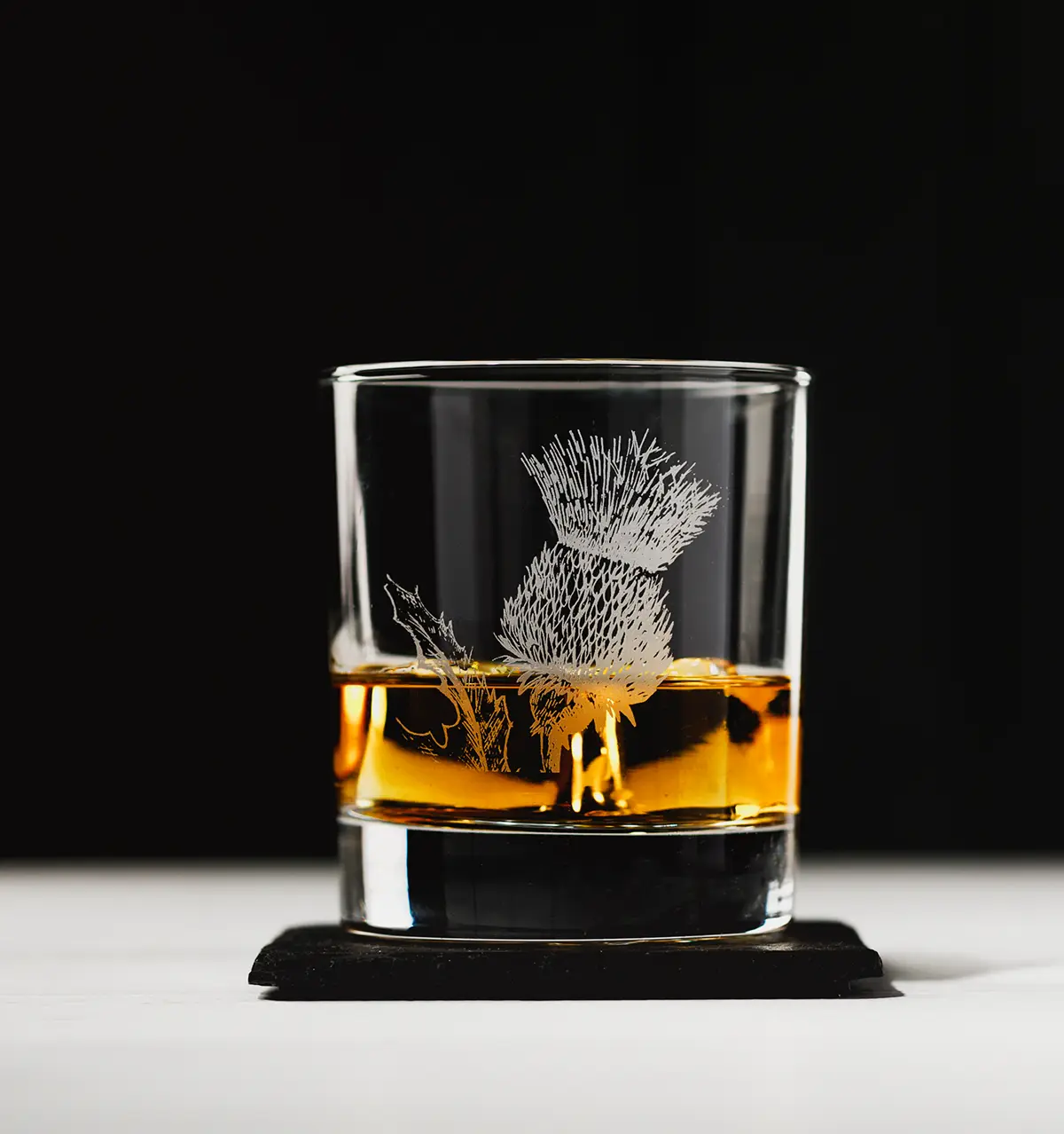 whisky-glas-set-schiefer-just-slate-schottland-distel-thistle-003 Scottish Thistle - Whisky Glas & Schiefer Untersetzer Set