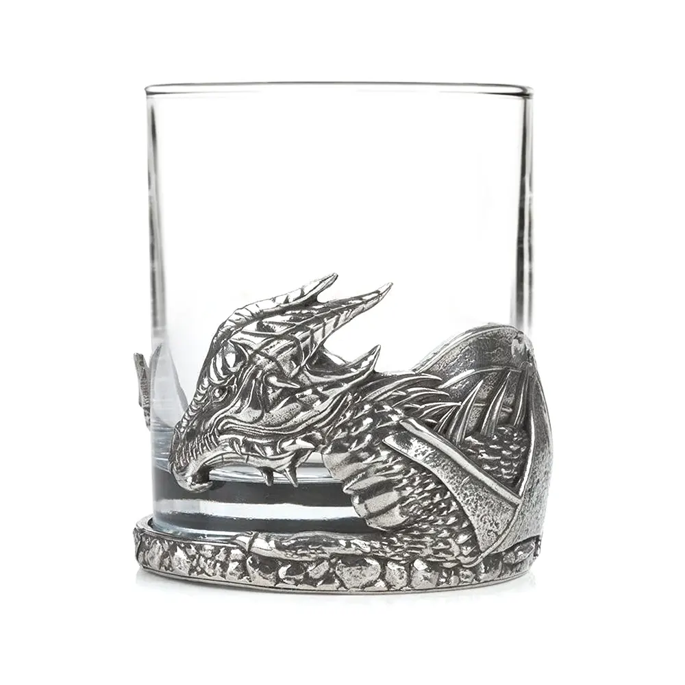 Legendary Dragon Whisky Tumbler aus Glas & Zinn mit Drachenmotiv Legendary Dragon Whisky Tumbler aus Glas & Zinn mit Drachenmotiv