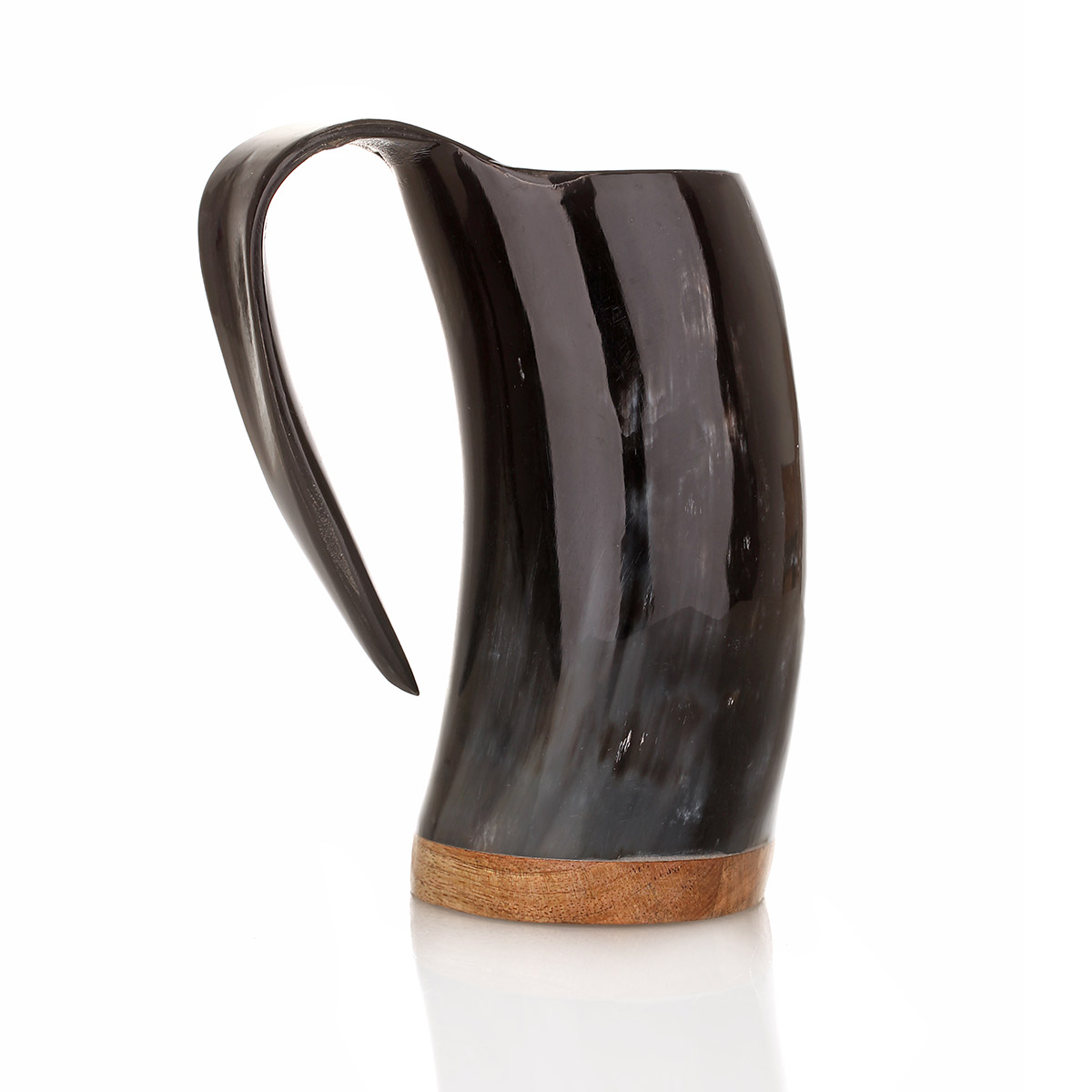 Wikinger Hornbecher mit Henkel & Holzboden - 0,3 - 0,4 Liter  - Rinderhorn poliert Wikinger Hornbecher mit Henkel & Holzboden - 0,3 - 0,4 Liter  - Rinderhorn poliert