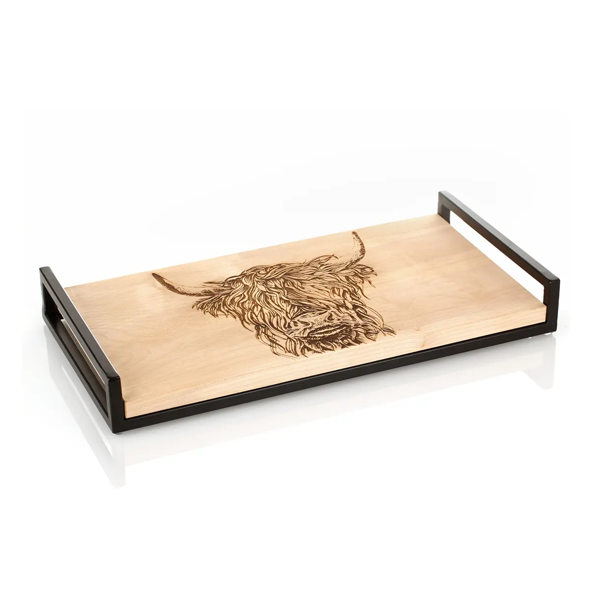 Schneidebrett-Holz-Metall-Bergahorn-sycamore-Highland-Cow-Rind-004 Highland Cow Serviertablett aus schottischem Bergahorn mit schwarzem Metallrahmen