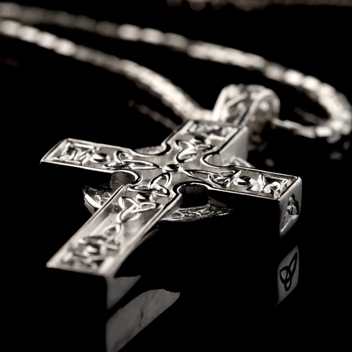 kette-anhaenger-celtic-cross-keltisches-kreuz-silber-001 Great Celtic Cross - großes keltisches Kreuz aus Sterlingsilber – handgefertigt in Irland