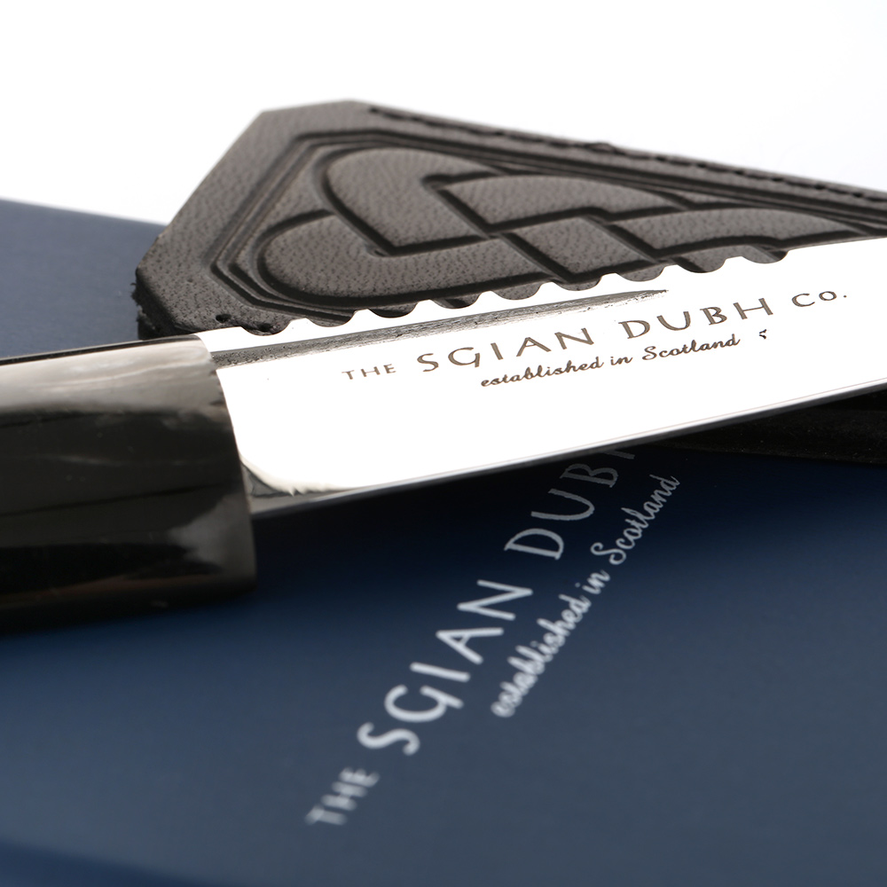 Oxhorn-Thistle-Daywear-Sgian-Dubh-003 Highland Sgian Dubh - Schottische Distel - Horn & Edelstahl mit Lederscheide