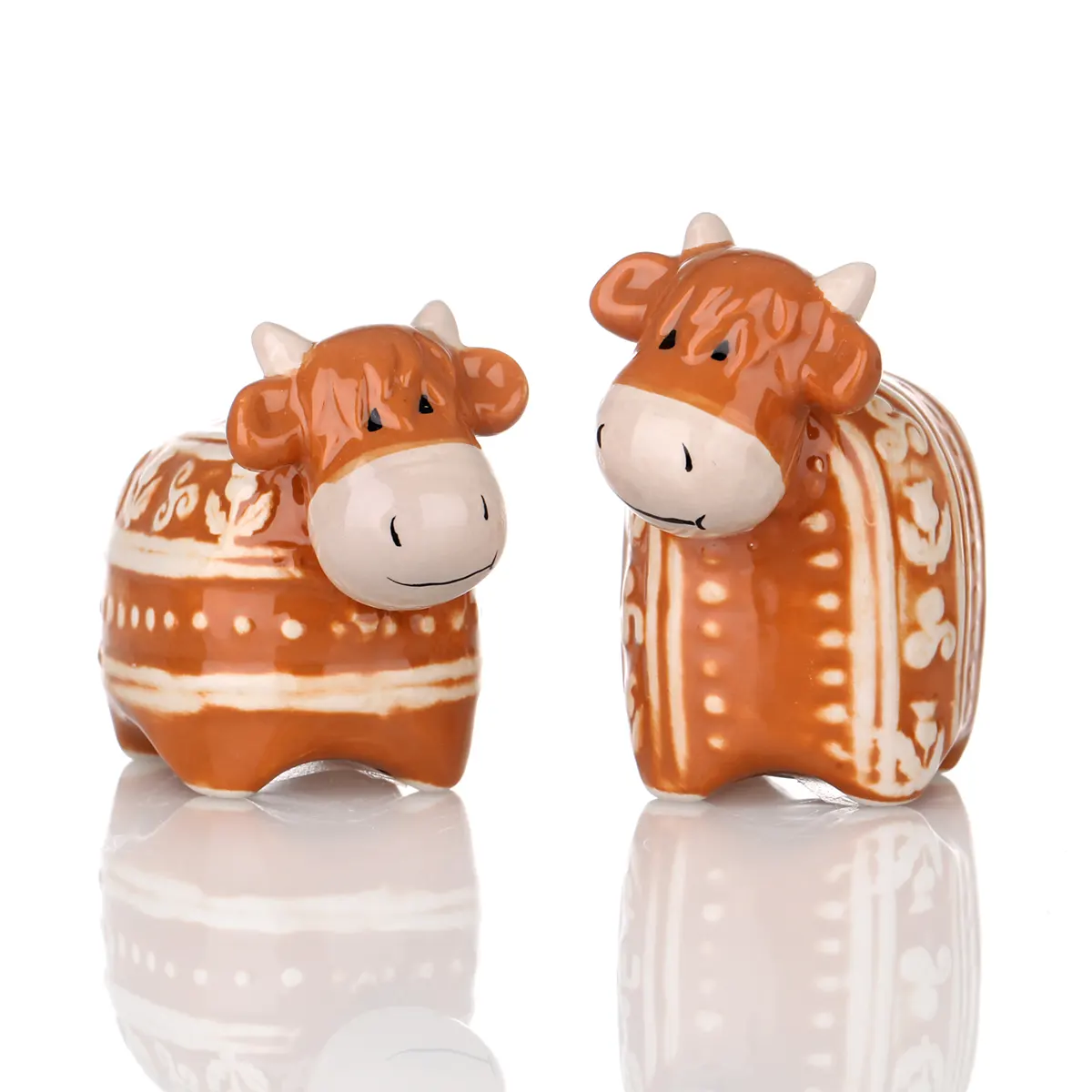 Woolly Ware - Handbemalte Highland Cow Keramik Salz- und Pfefferstreuer Woolly Ware - Handbemalte Highland Cow Keramik Salz- und Pfefferstreuer