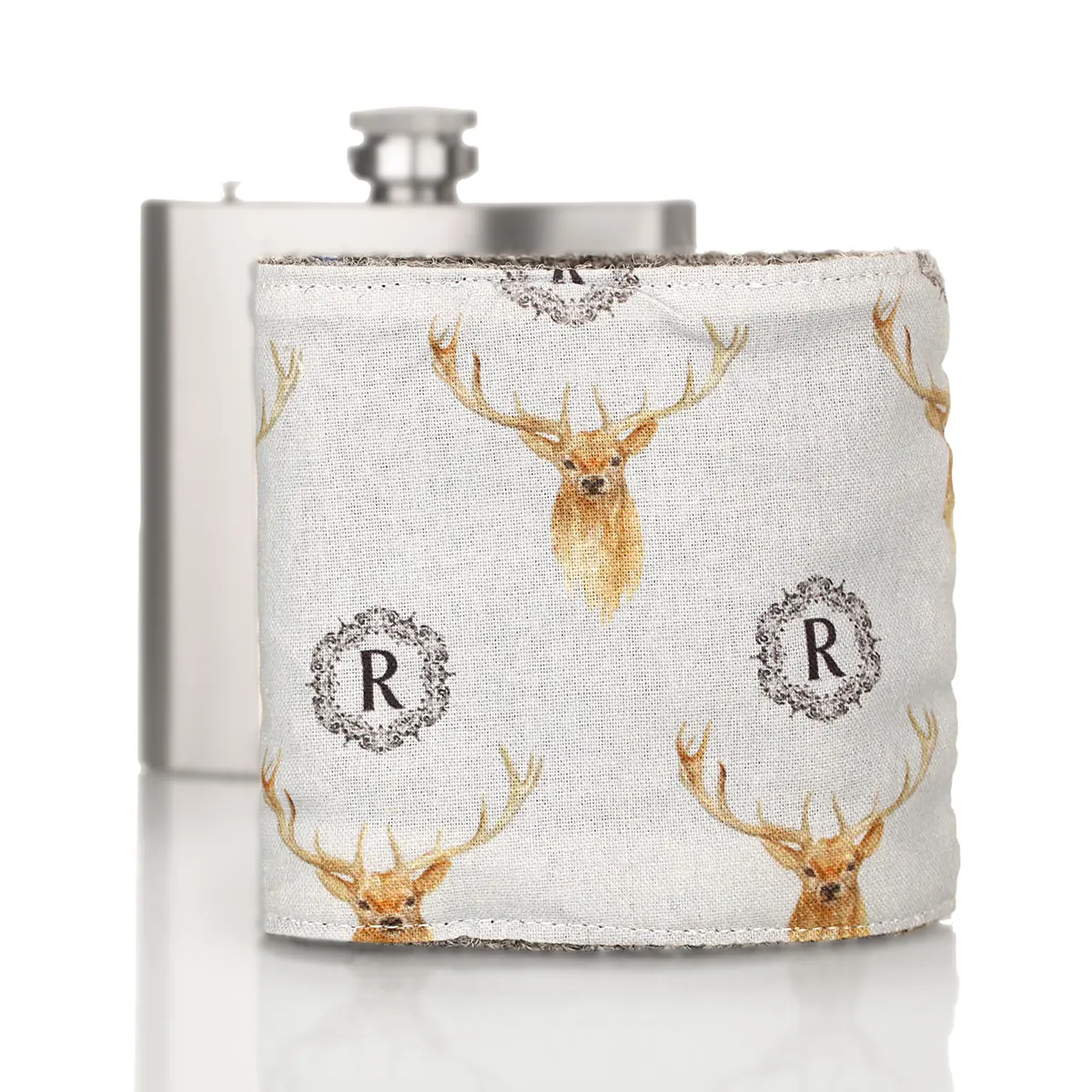 Harris Tweed Flachmann aus Schottland in Dark Grey Tartan Harris Tweed Flachmann aus Schottland in Dark Grey Tartan