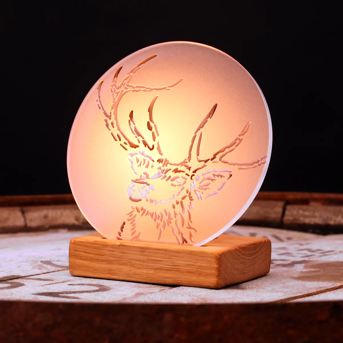 Stag Moments - Highland Hirsch Teelichthalter aus recyceltem Whiskyfass Stag Moments - Highland Hirsch Teelichthalter aus recyceltem Whiskyfass