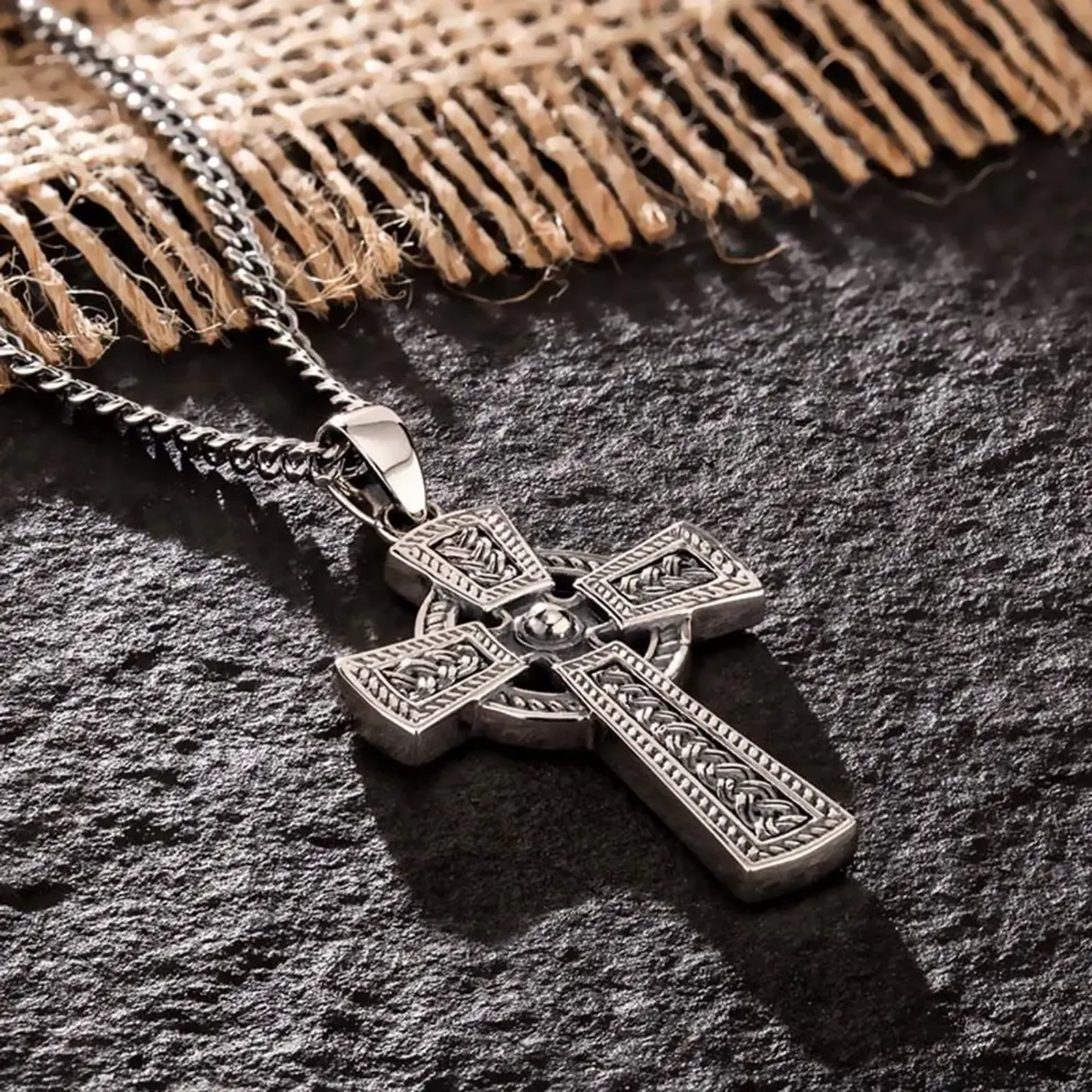 Oxidised Celtic Cross - Keltisches Kreuz aus Sterling Silber - Made in Ireland