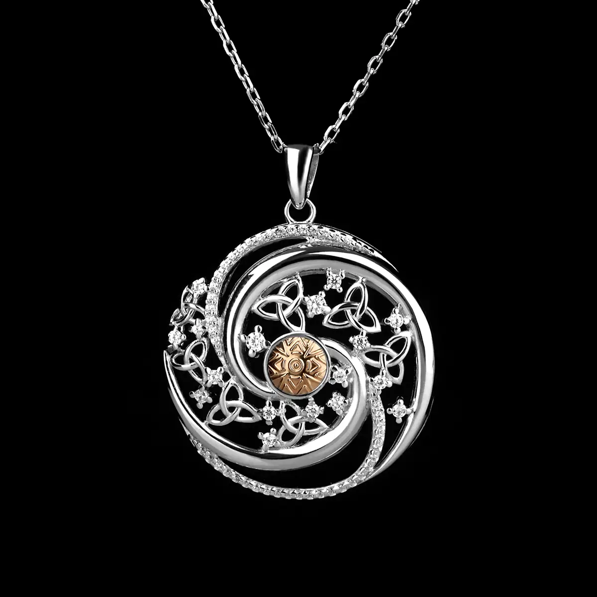 Solstice Trinity Swirl - Irische Kette aus Sterling Silber & Gold