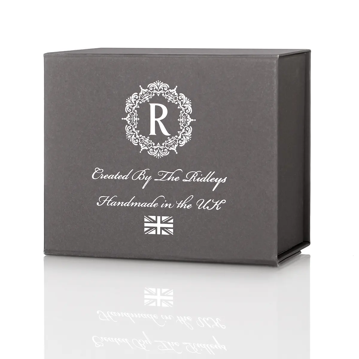 Harris Tweed Flachmann aus Schottland in Dark Grey Tartan Harris Tweed Flachmann aus Schottland in Dark Grey Tartan