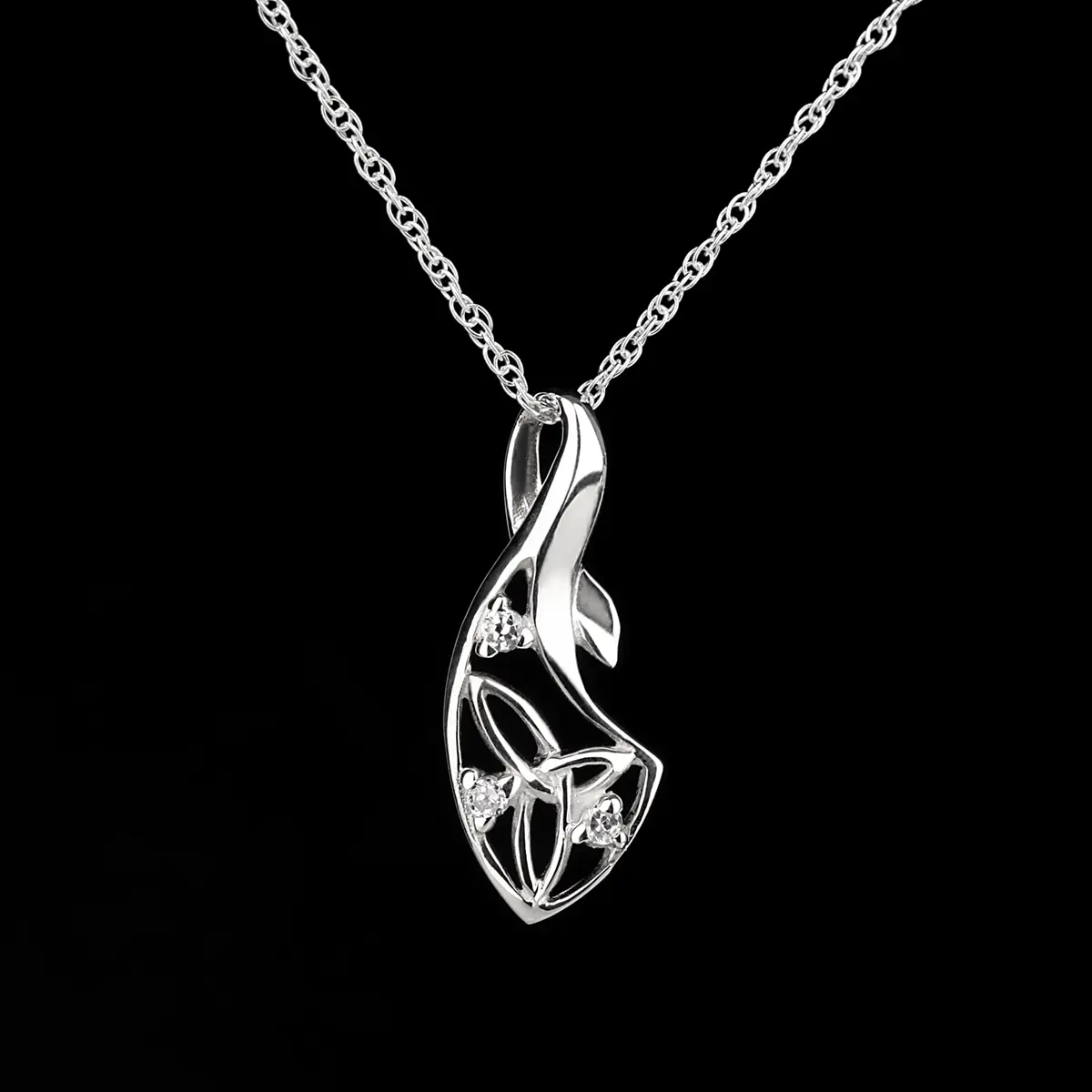 kette-anhaenger-trinity-knot-keltisch-schottland-silber-003 Triquetra Crystal - Keltische Kette aus Sterling Silber & Kristall