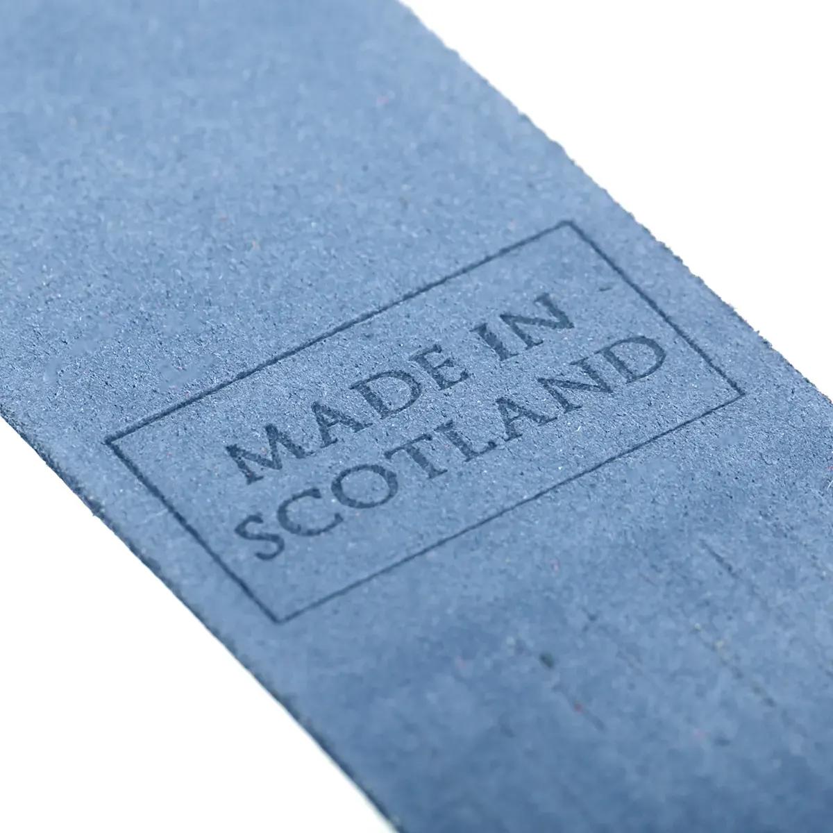 Islay - Leder Lesezeichen aus Schottland in Helllau - Made in Scotland