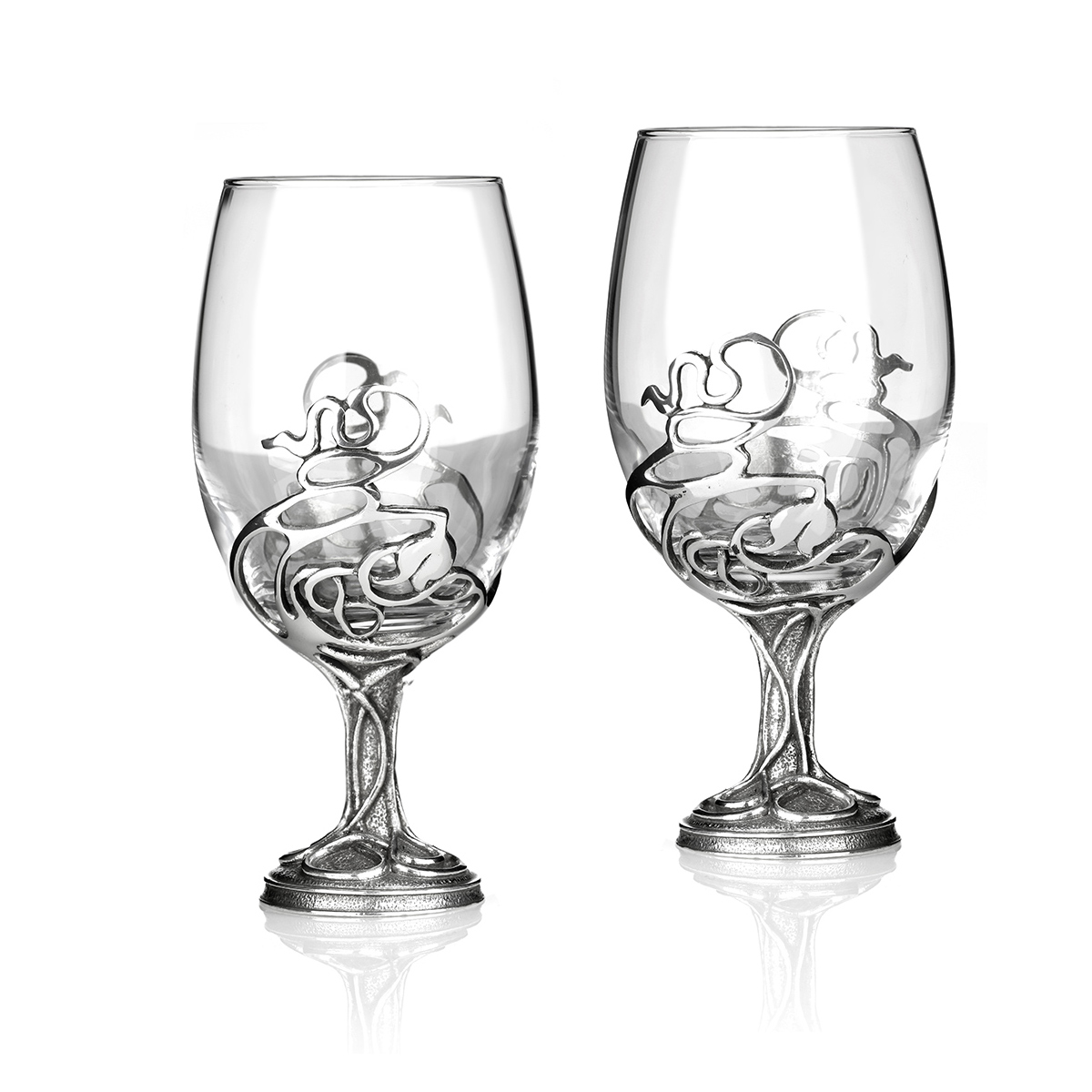 wein-glas-keltisch-england-001 Keltische Weingläser im 2er-Set – Kristallglas mit Zinnornamenten, handgefertigt in England