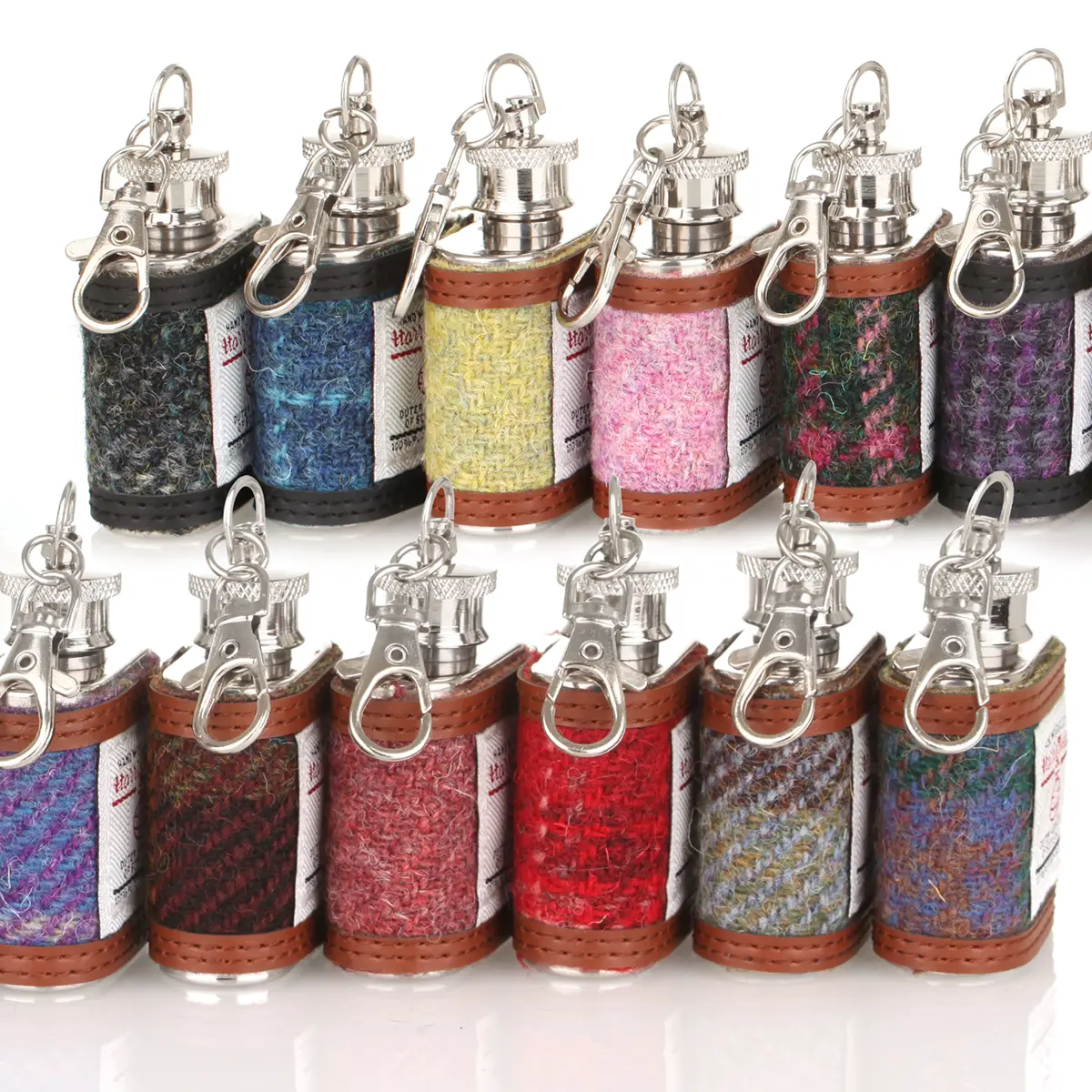 flachmann-mini-hip-flask-edelstahl-harris-tweed-tartan-schottland-002 Wee Dram Harris Tweed Mini Flachmann als Schlüsselanhänger