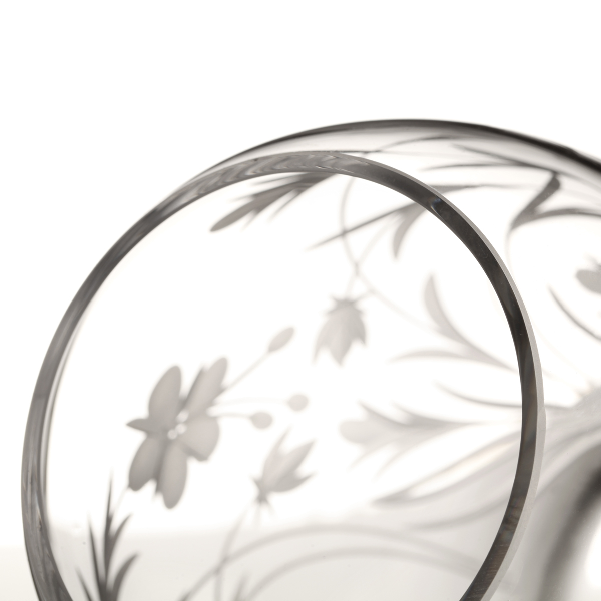 Meadow Flower Barrel Vase - Kristallglas mit Wiesenblumen Muster