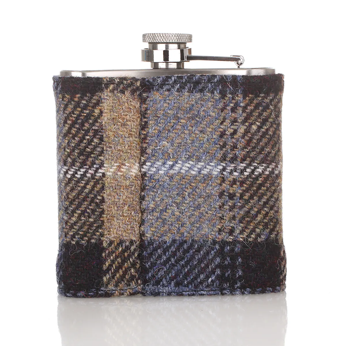 Harris Tweed Flachmann aus Schottland in McKenzie Tartan Harris Tweed Flachmann aus Schottland in McKenzie Tartan