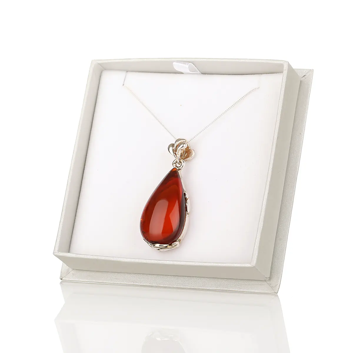 Cognac Red Amber Drop - Irischer Anhänger aus rotem Bernstein & Sterling Silber