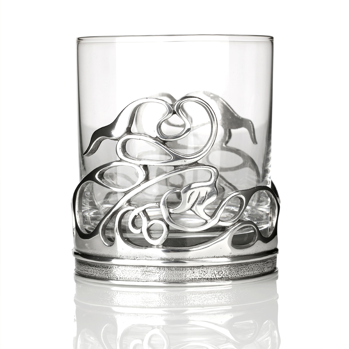 Celtic Swirls Tumbler - Whiskyglas aus England mit keltischem Muster aus Zinn