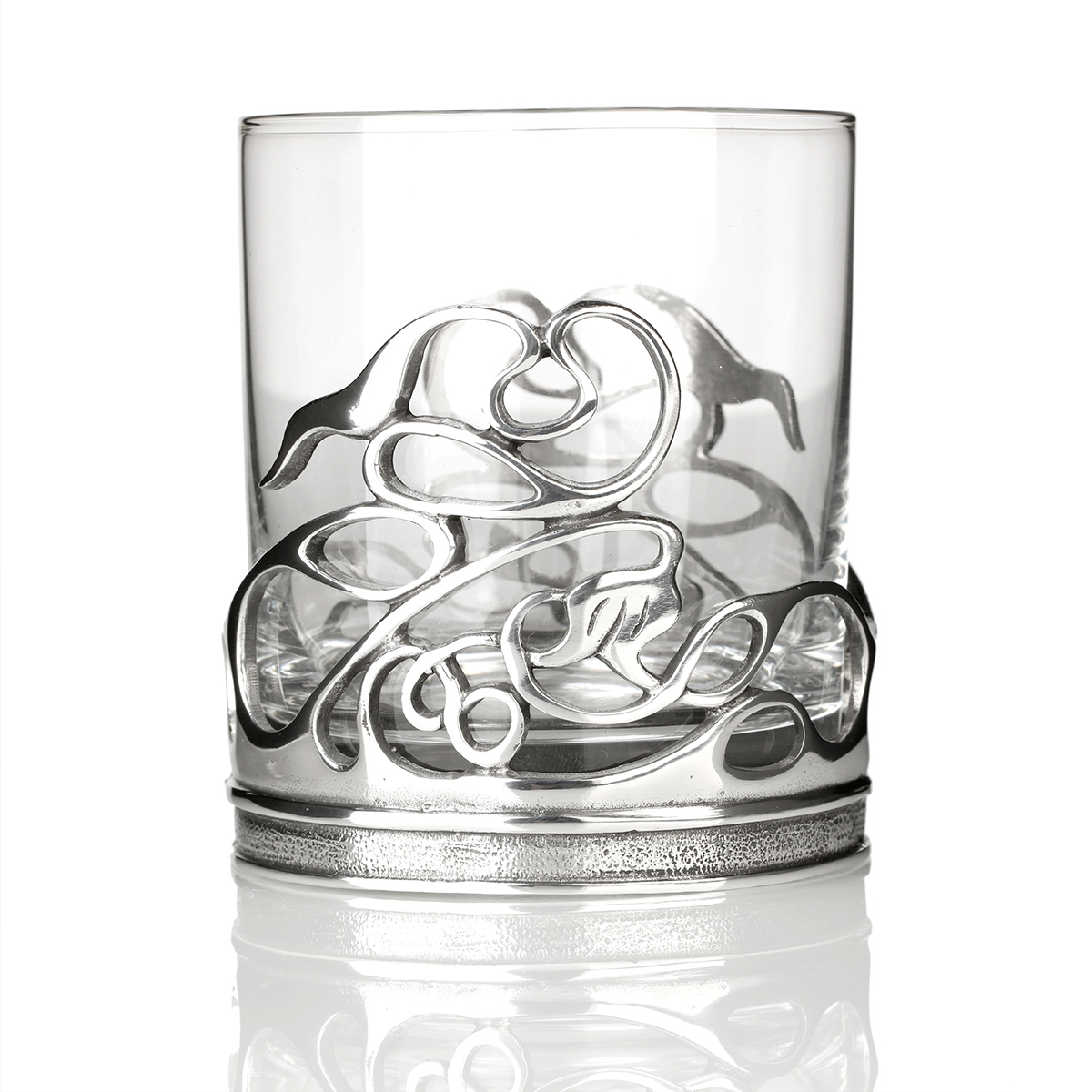 whisky-glas-keltisch-schottland-schottisch-001Nv2BSc6vEop33 Celtic Swirls Whiskyglas – Handgefertigter Tumbler mit keltischen Zinnornamenten