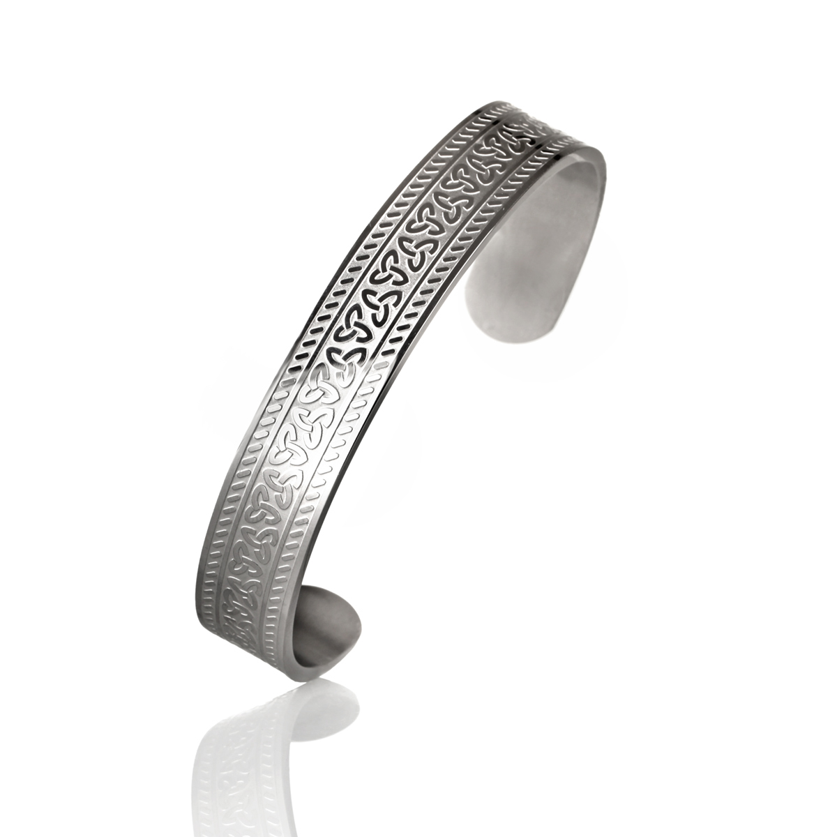 armreif-armband-trinity-keltisch-silber-edelstahl-002pPmFPB5APqBUO Trinity Armreif aus Irland - Edelstahl mit gravierten keltischen Knoten