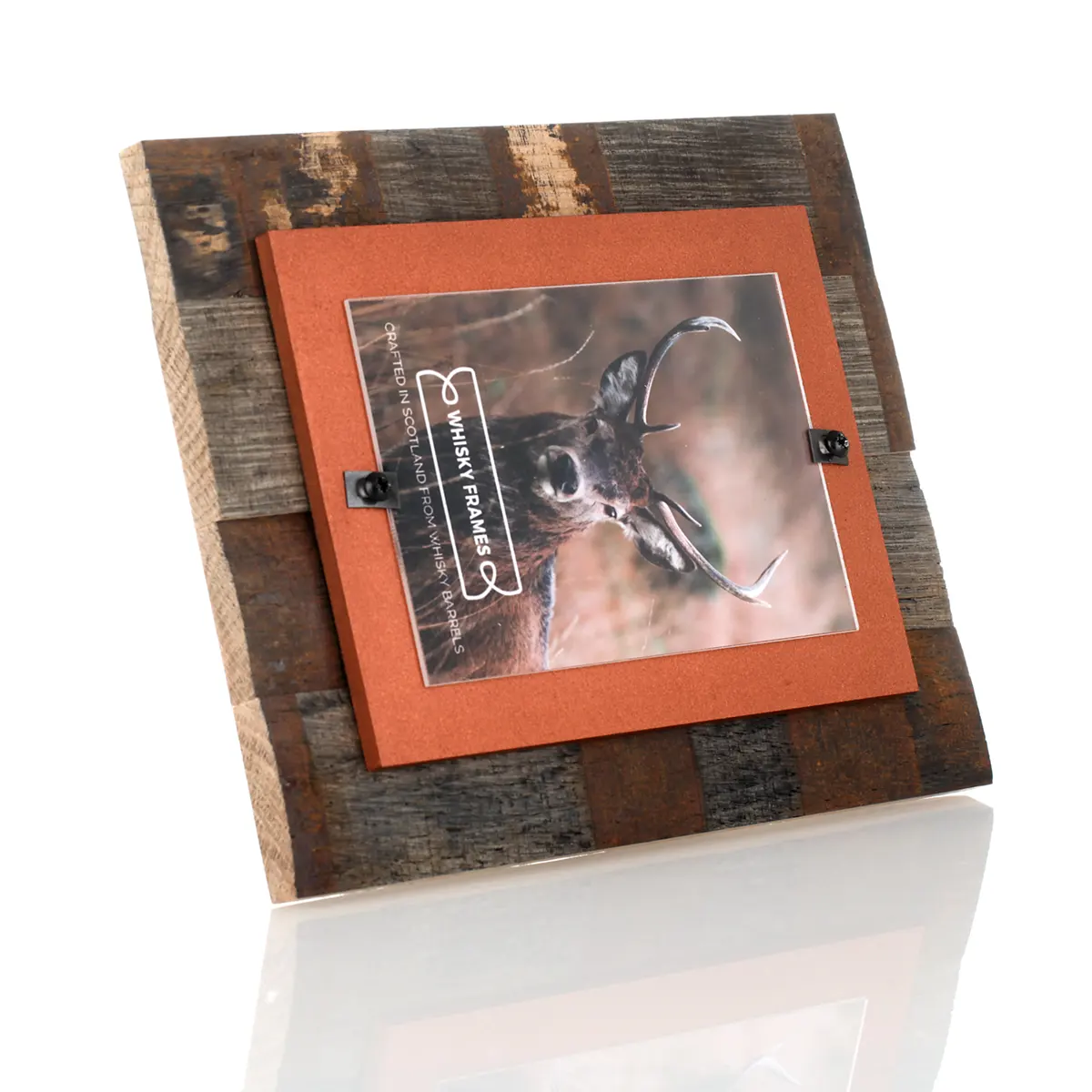 Whiskyfass-Fotorahmen 13x18 cm - Handgefertigt aus recyceltem Fassholz (Eiche) Whiskyfass-Fotorahmen 13x18 cm - Handgefertigt aus recyceltem Fassholz (Eiche)