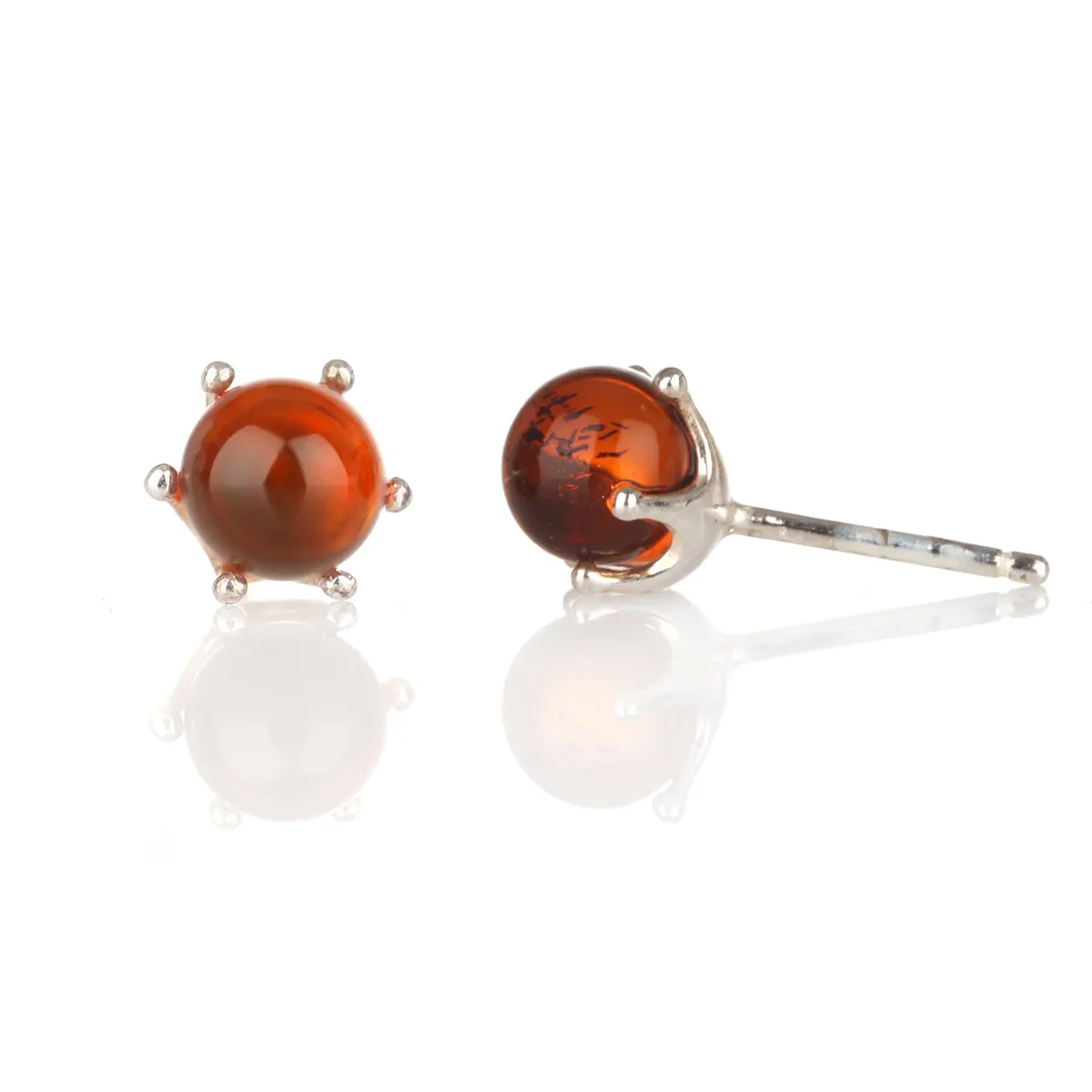 Honey Ball Studs - Irische Ohrstecker aus honigfarbenem Bernstein & Sterling Silber Honey Ball Studs - Irische Ohrstecker aus honigfarbenem Bernstein & Sterling Silber
