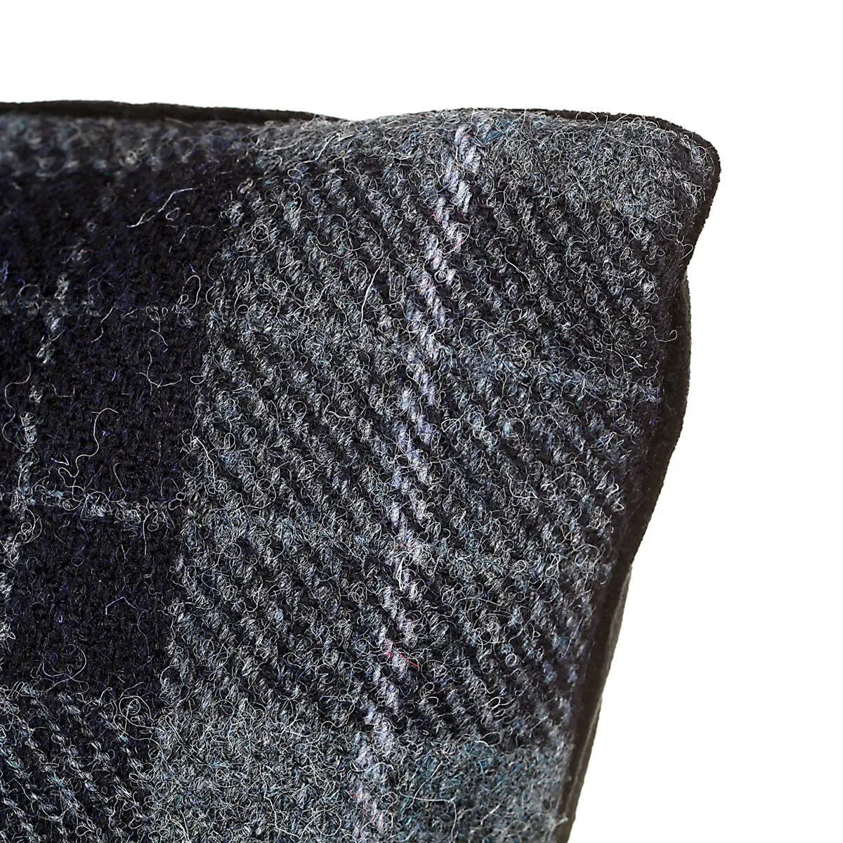 Harris Tweed Kissen aus Schottland - Grey & Black Tartan Check - 45 x 45 cm