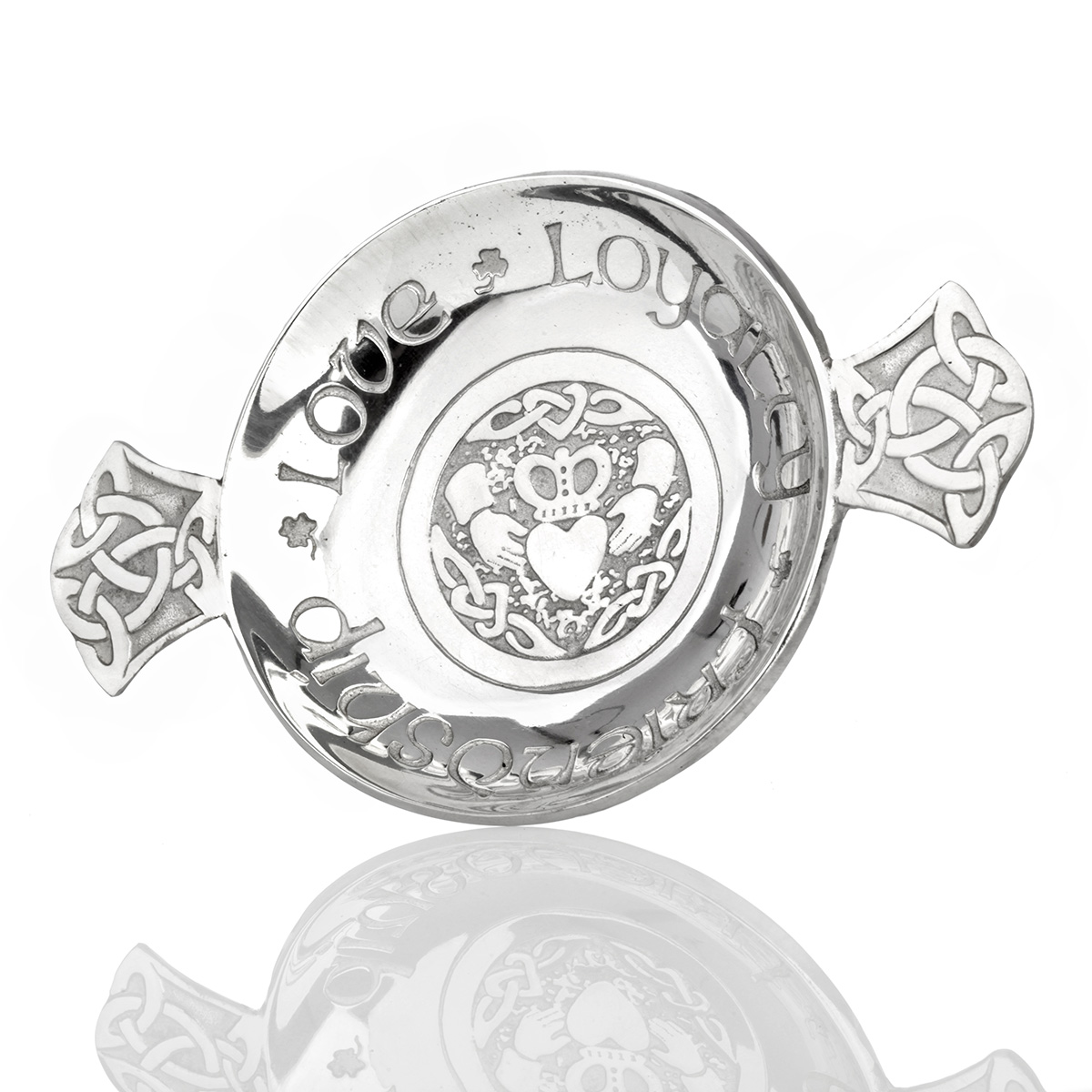 quaich-keltisch-schottisch-zinn-pewter-013 Love Loyalty Friendship - Schottischer Quaich - keltische Muster & Claddagh Ring