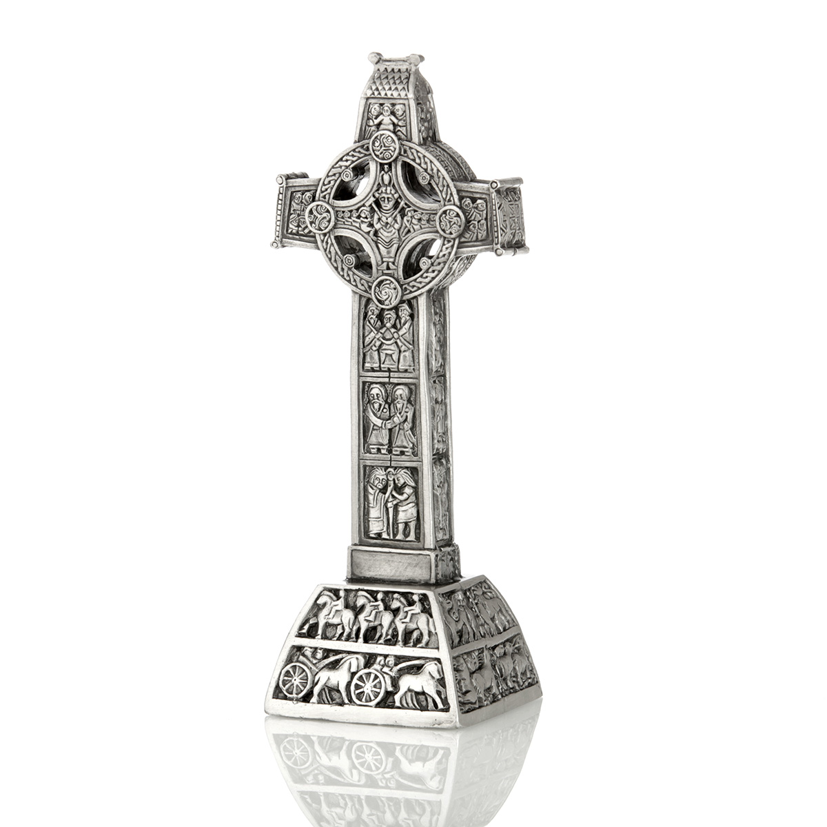 Clonmacnoise Cross Of the Scriptures - reich verziertes keltisches Kreuz aus Irland